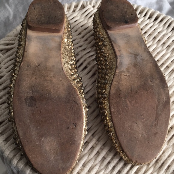 Shoes - Picture 3 of 4